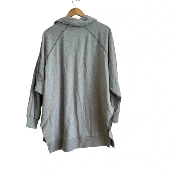 Out From Under Urban Outfitters Medium Parker Fleece Snap Oversized Sweatshirt - Picture 3 of 9